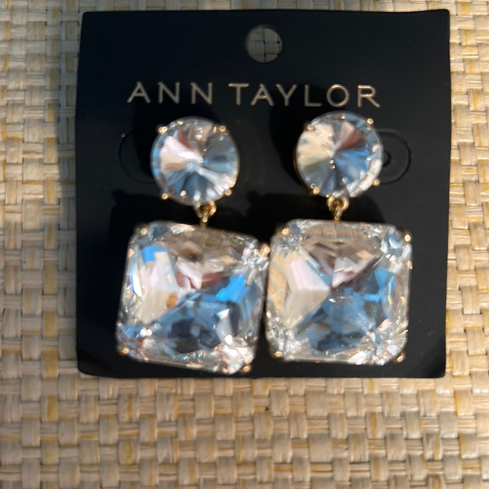 Beautiful sparkly drop earrings by Ann Taylor! NWT never worn